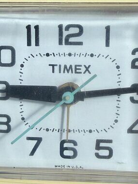Vintage Timex Electric Alarm Clock 7369A 120 Volt Turquoise Second Hand TESTED